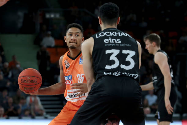 场拓展都有 场拓展都有