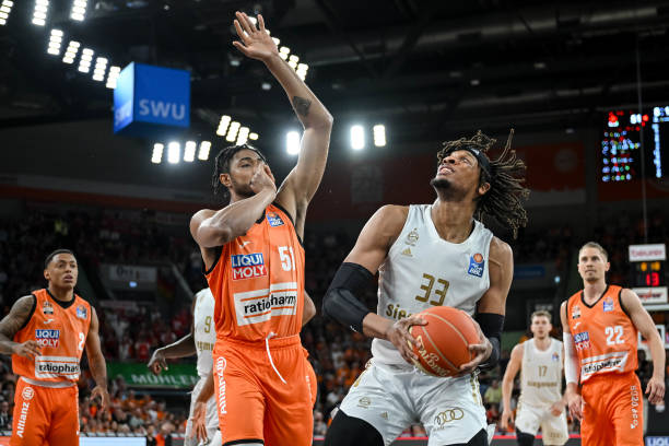 教练组甚至 教练组甚至