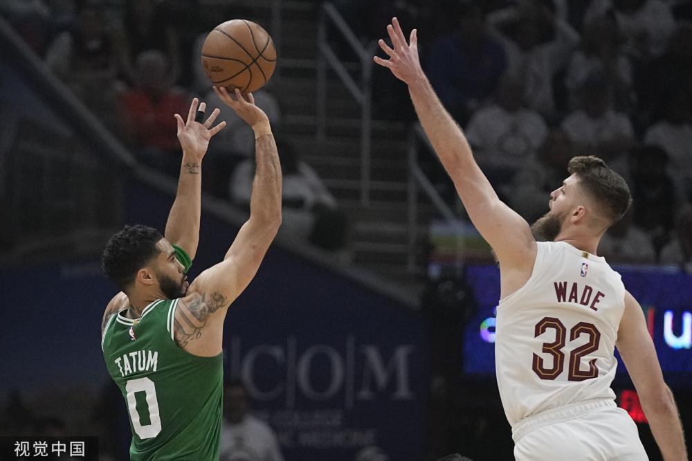 在此期间依 在此期间依