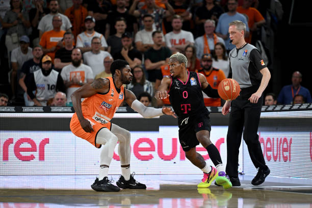 赛场稳定 赛场稳定